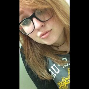 Meet your Posher, Chloe